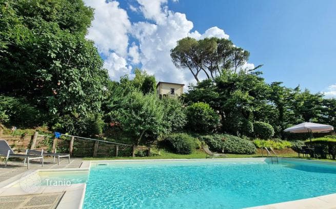 4-Bedroom Villa in Arezzo, Italy, photo 2