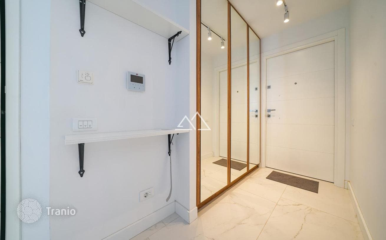 2-Bedroom Apartment with Sea View in Tivat, photo 2