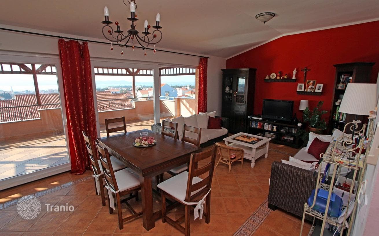 4-Story House with Private Pool and Parking in Zadar, photo 4