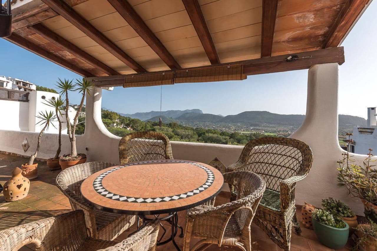 3-Bedroom Penthouse in Andratx, photo 2