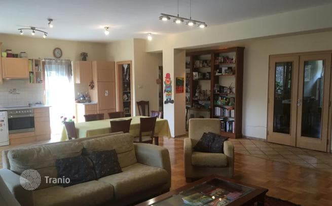 3-Bedroom Apartment with Terrace and Garden Access in District II, Budapest