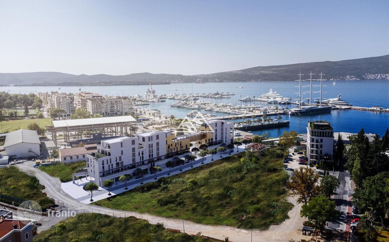 3-Bedroom Luxury Penthouse with Private Pool in Tivat, photo 3