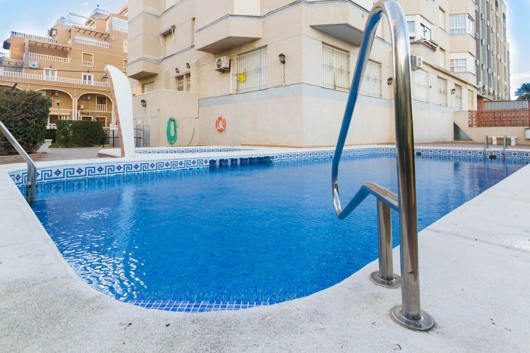 Апартаменты в Пунта Приме, Испания, 55 м²