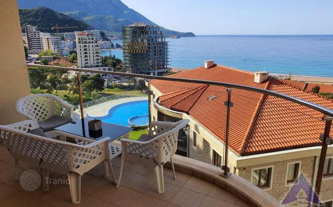 1-Bedroom Apartment with Sea View in Becici, Budva, photo 4