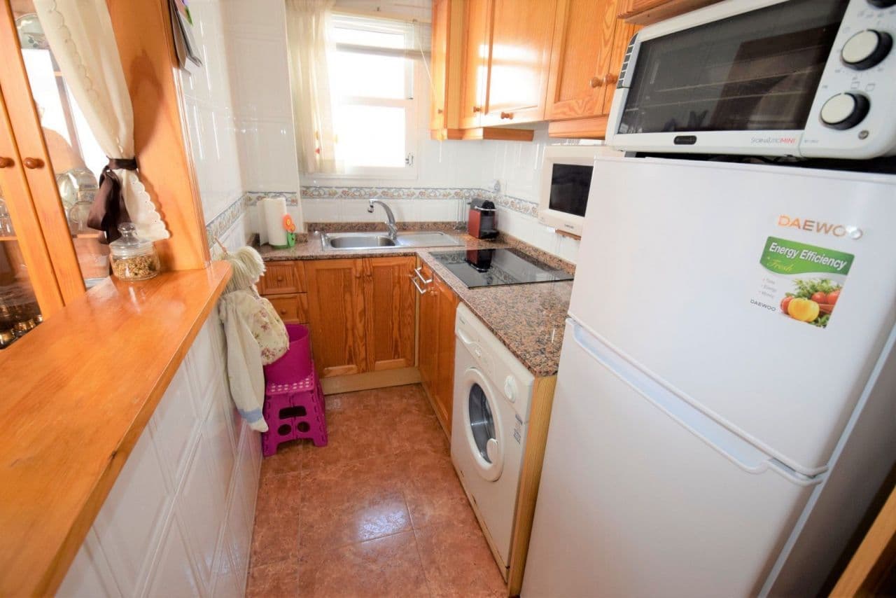 2-Bedroom Apartment in Guardamar del Segura, photo 4