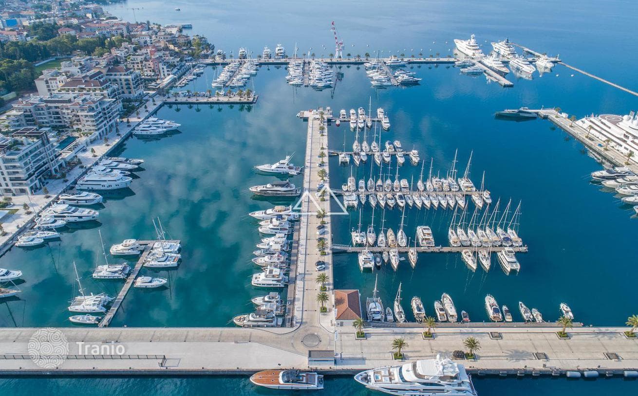 2-Bedroom Penthouse with Panoramic Sea View in Porto-Montenegro, photo 3