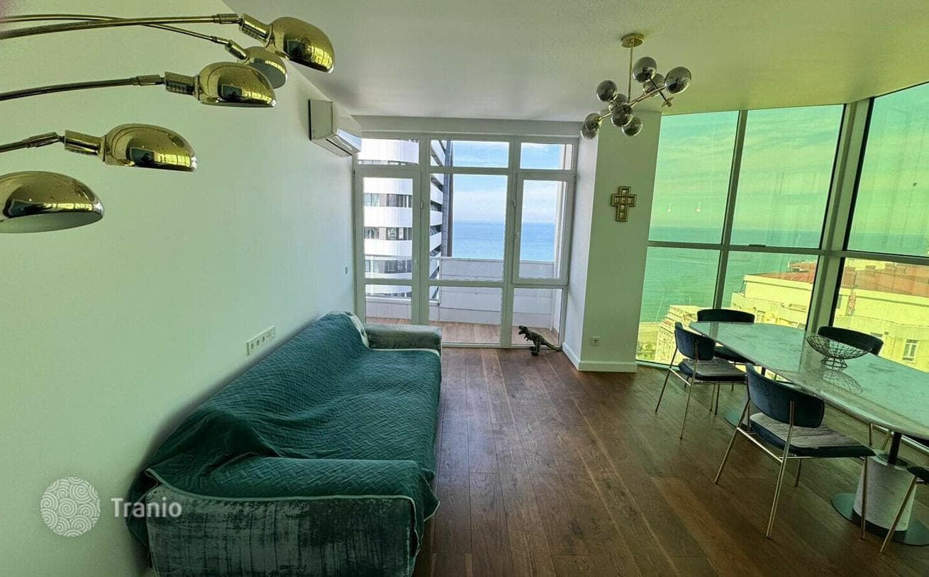 2-Bedroom Apartment with Panoramic Sea and City Views in Batumi, photo 3