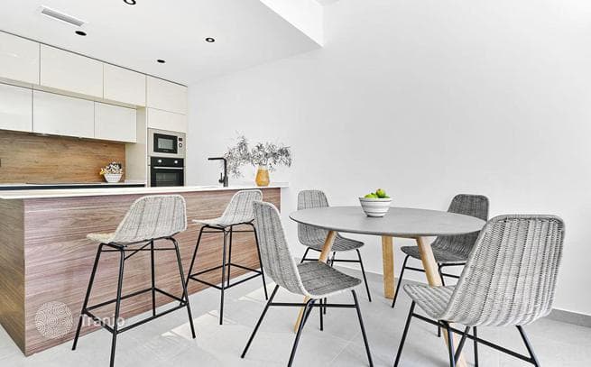 Minimalist Apartments with Garden 200 m from the Beach in Torrevieja, photo 4