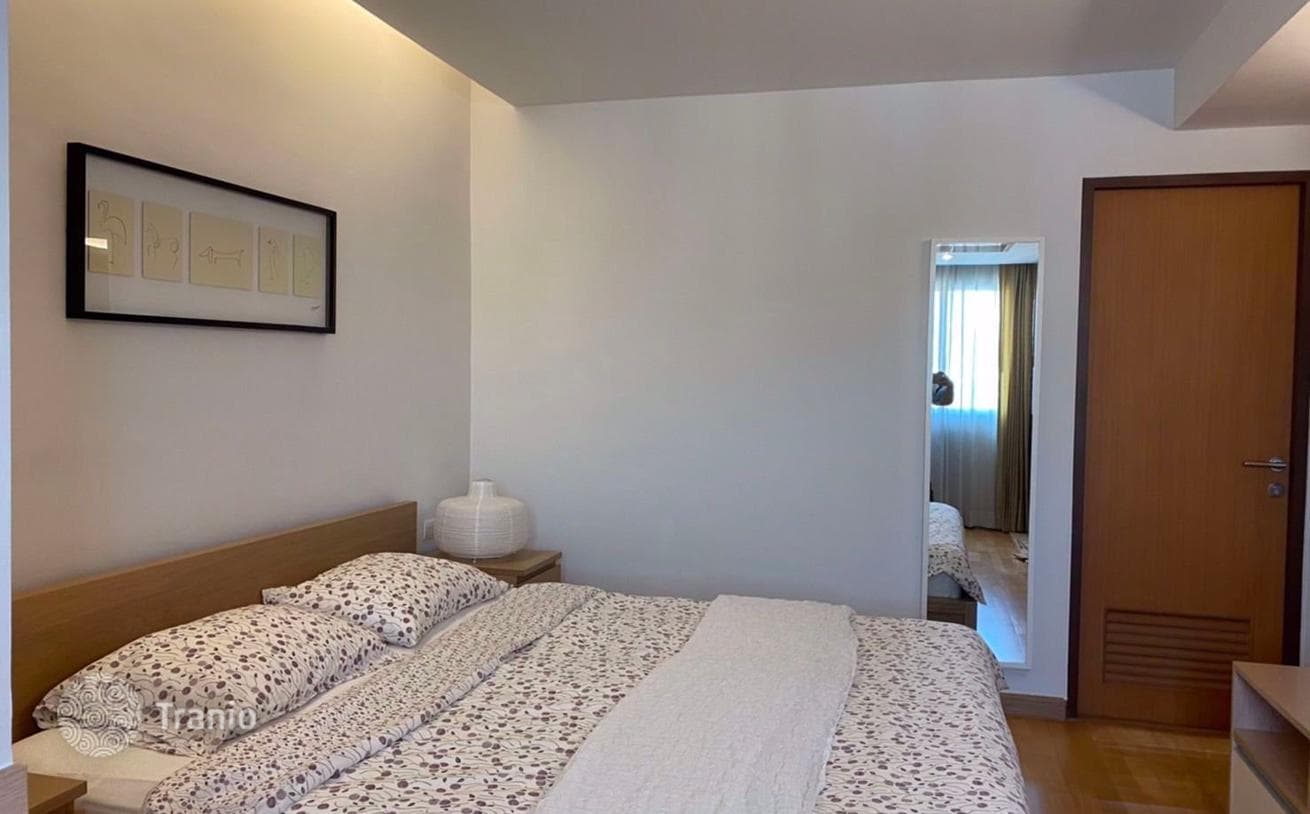 3-Bedroom Condo in Phra Khanong, Bangkok, photo 2