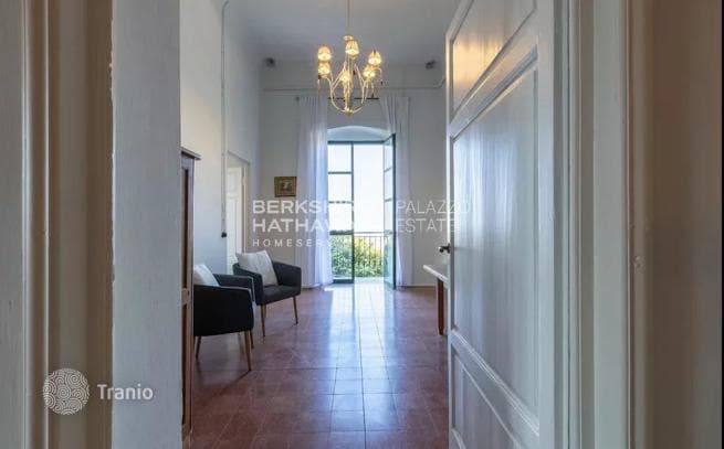 5-Bedroom Villa in Lucca, Italy, photo 4