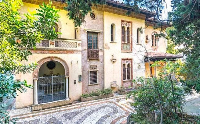 Historic Villa with Private Beach Access in Alassio, Liguria