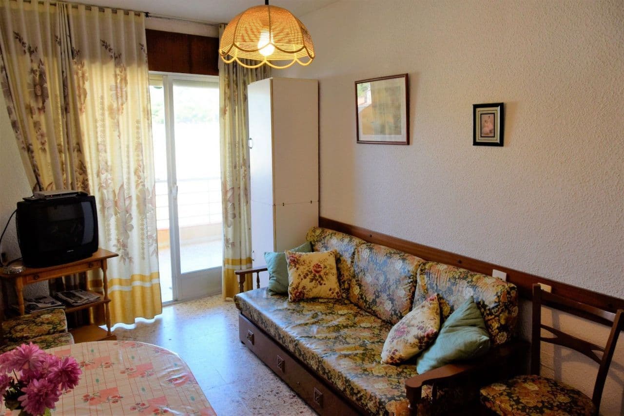3-Bedroom Apartment in Guardamar del Segura, photo 4