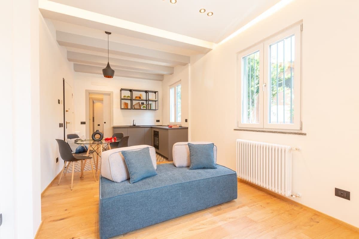 1-Bedroom Apartment in Milan, photo 4