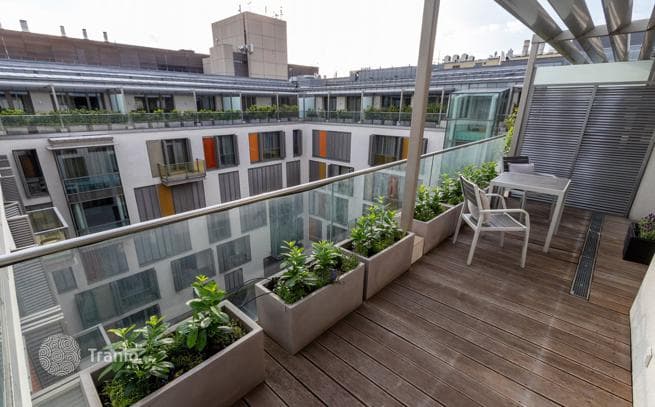 2-Bedroom Penthouse with Terrace in District V, Budapest, photo 2