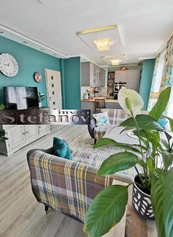 2-Bedroom Apartment in Varna, photo 3