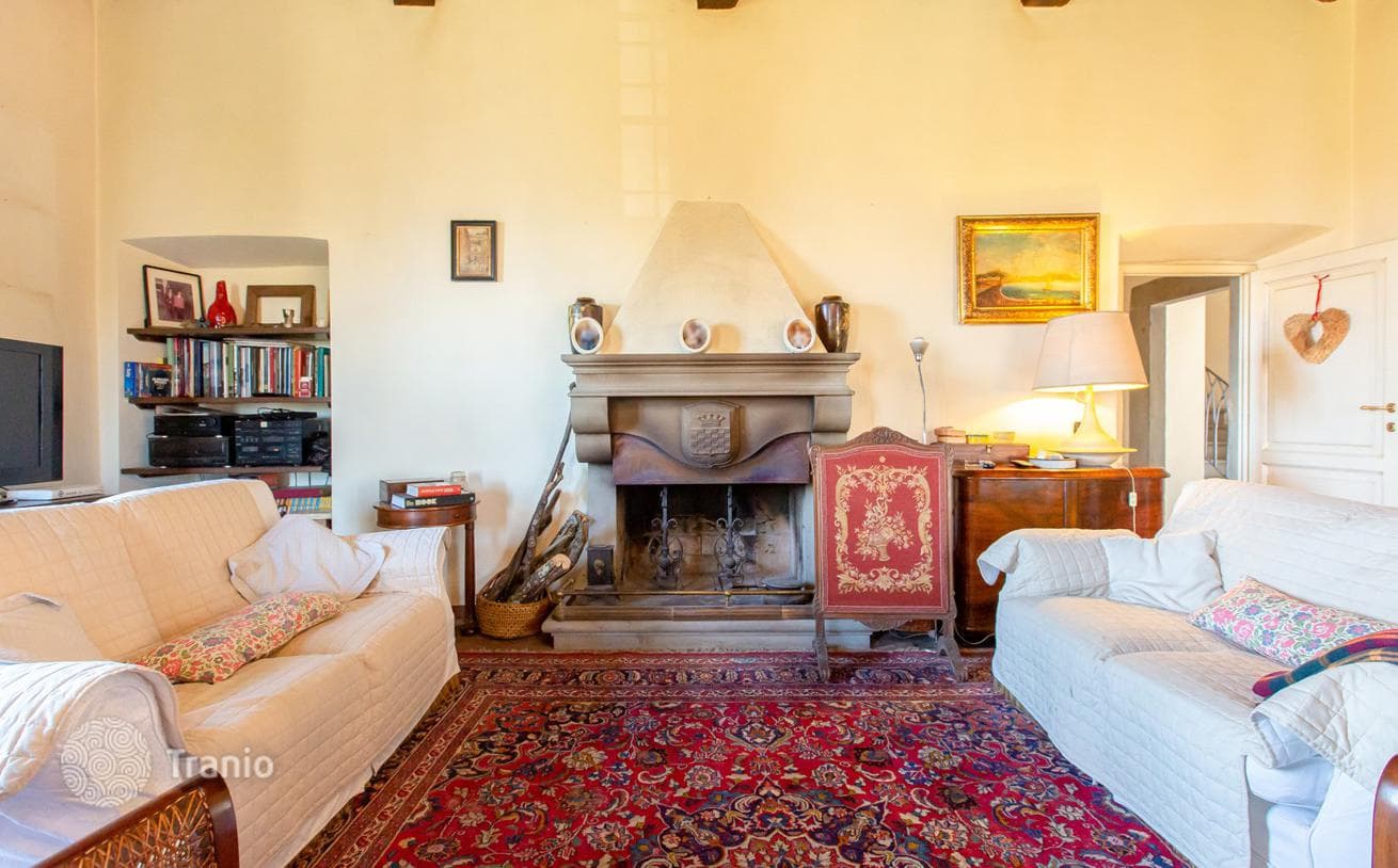 Spacious Villa with Park and Fountain in Barberino di Mugello, photo 4