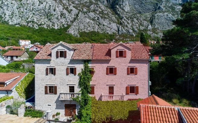 5-Bedroom Villa with Sea View in Dobrota, Kotor