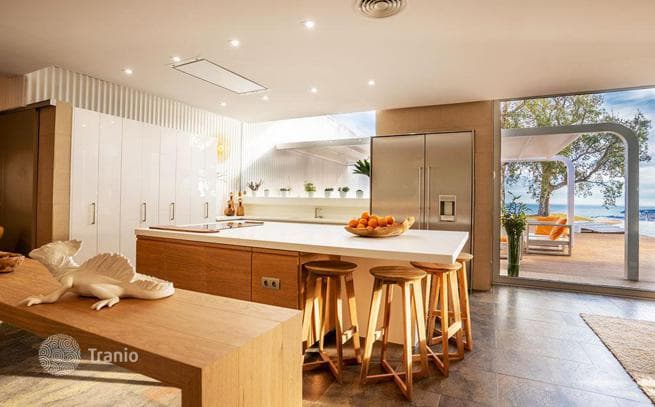 Luxury Villa with Panoramic Sea View, Garden and Pool in Fuengirola, photo 3