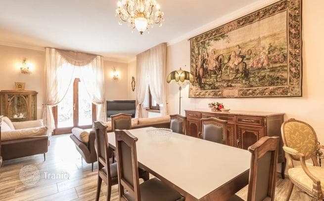2-Bedroom Villa with Lake View in Tremezzina, Como, photo 5
