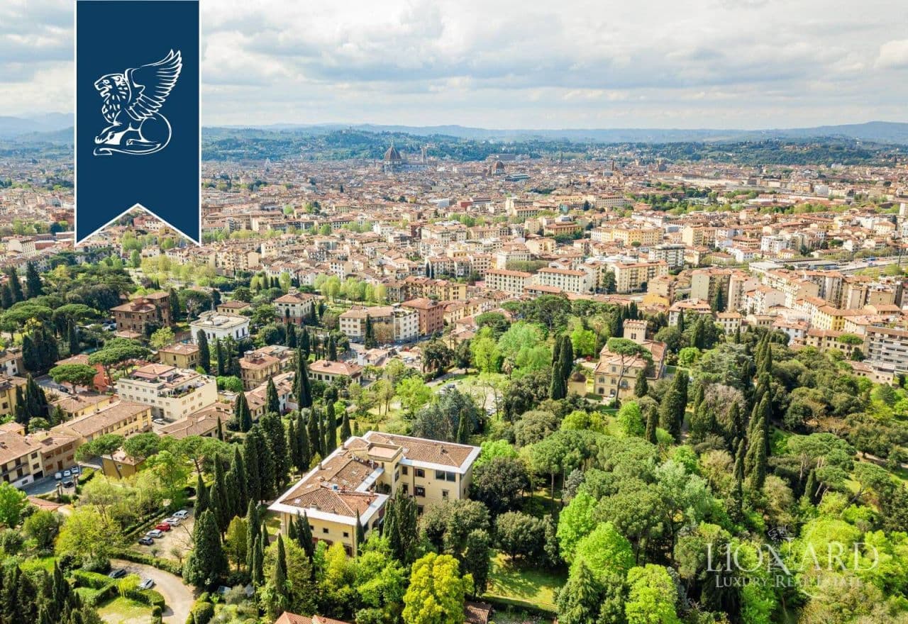 3-Bedroom Apartment in Florence, photo 3