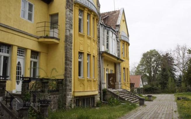 30-Room Historic Villa 1,130 m² in District 2, Budapest