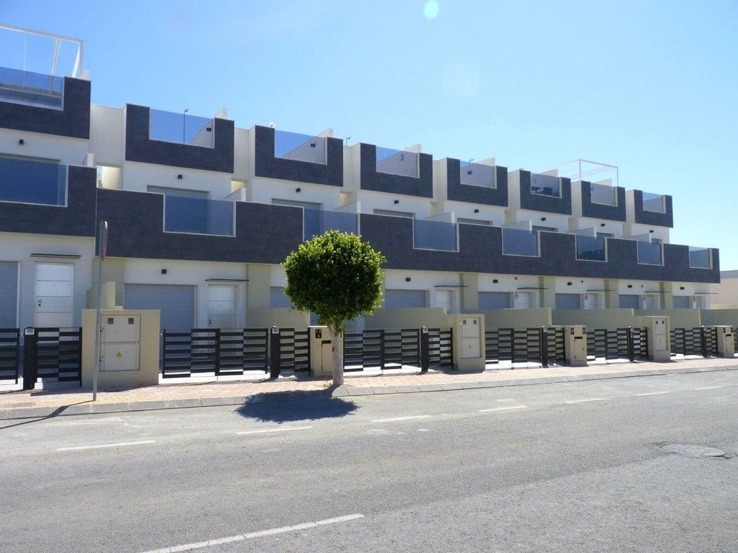 Таунхаус в Торре де ла Орадада, Испания, 90 м²