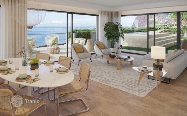 2-Bedroom Apartment with Ocean View in São Martinho, Funchal, Madeira, photo 4
