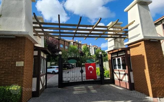 4-Bedroom Villa in Sariyer, Istanbul, photo 3