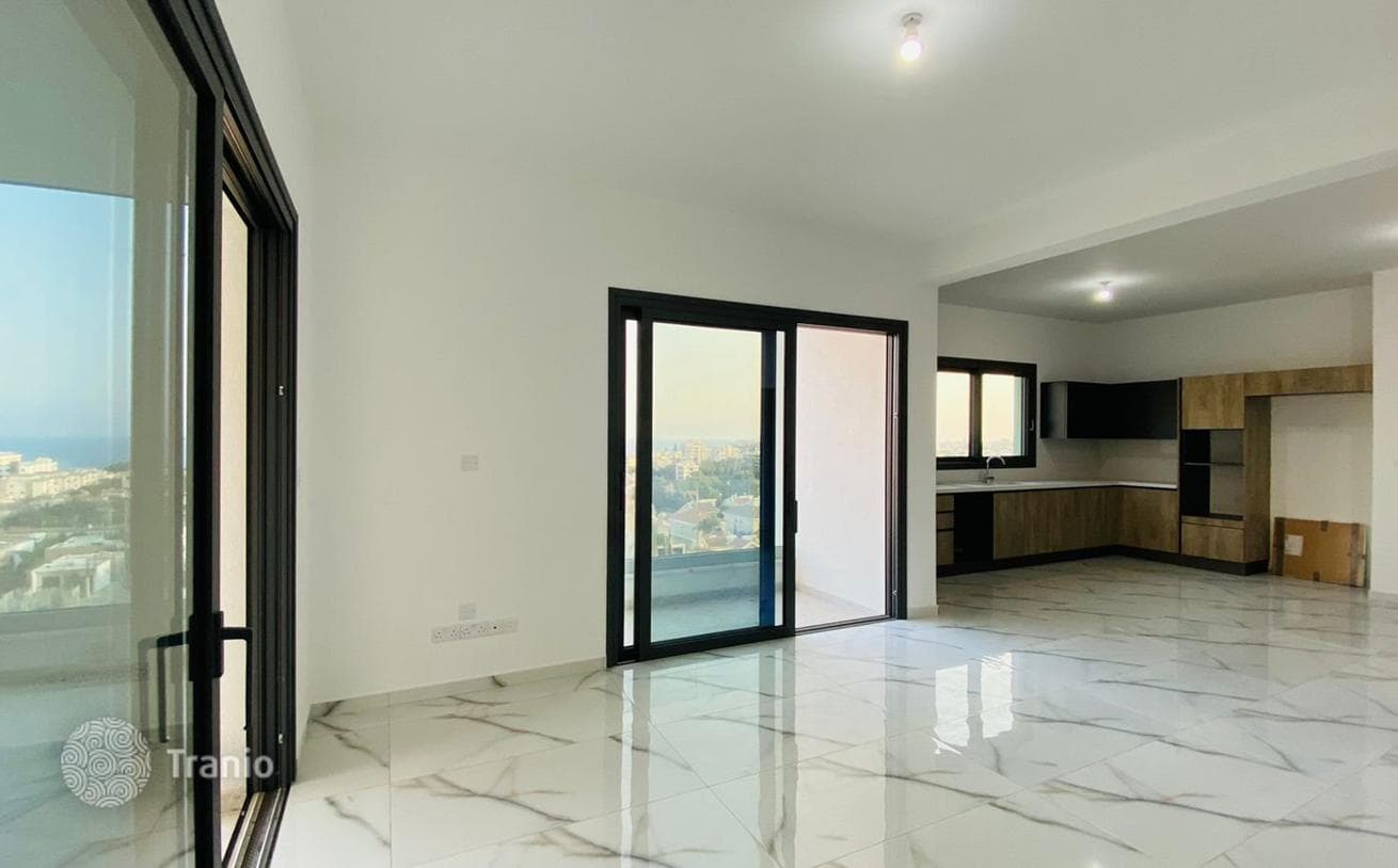 2–3-Bedroom Apartments and Townhouses 400 m from the Sea in Limassol, photo 2