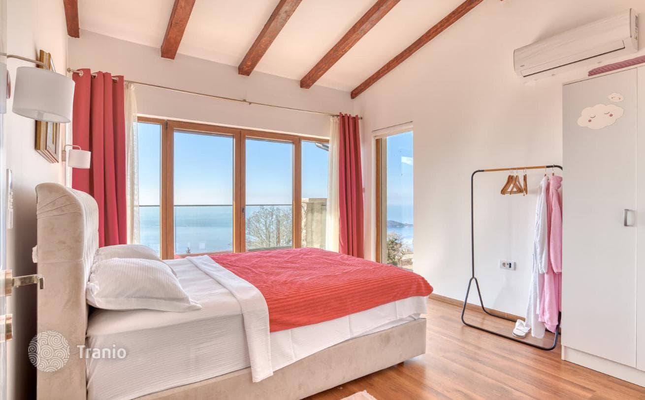 5-Bedroom Villa with Sea View in Budva, Montenegro, photo 3