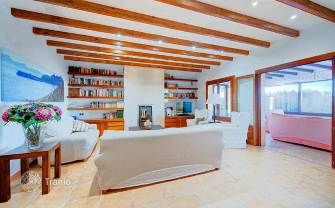 2-Bedroom Villa in Costa d'en Blanes, photo 3