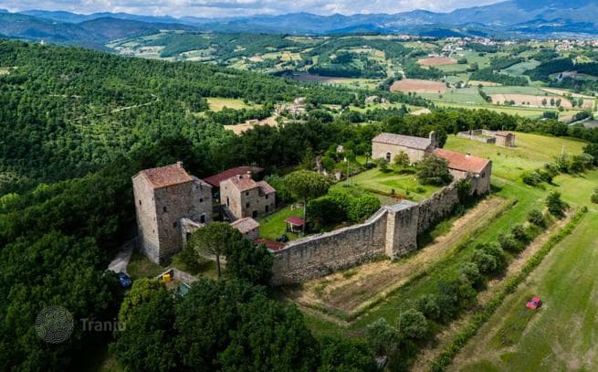 2-Bedroom Villa in Anghiari, Italy, photo 2