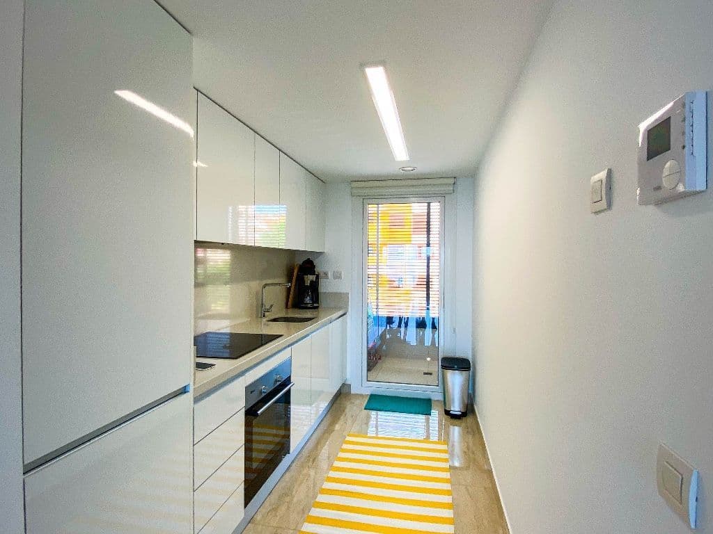 2-Bedroom Apartment in Punta Prima, photo 3