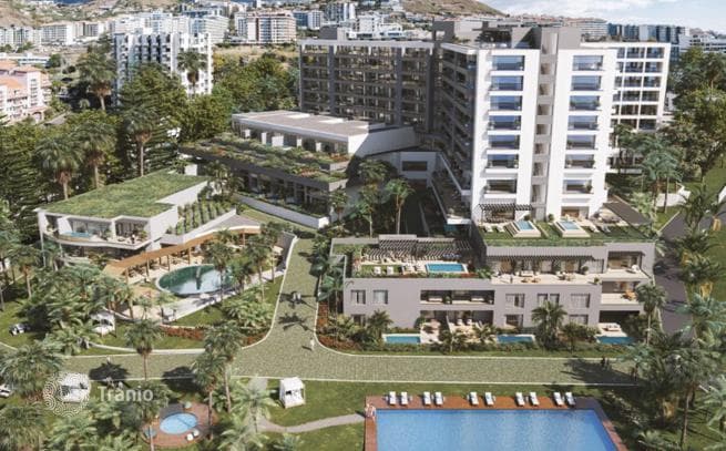 2-Bedroom Apartment with Ocean View in São Martinho, Funchal, Madeira, photo 2