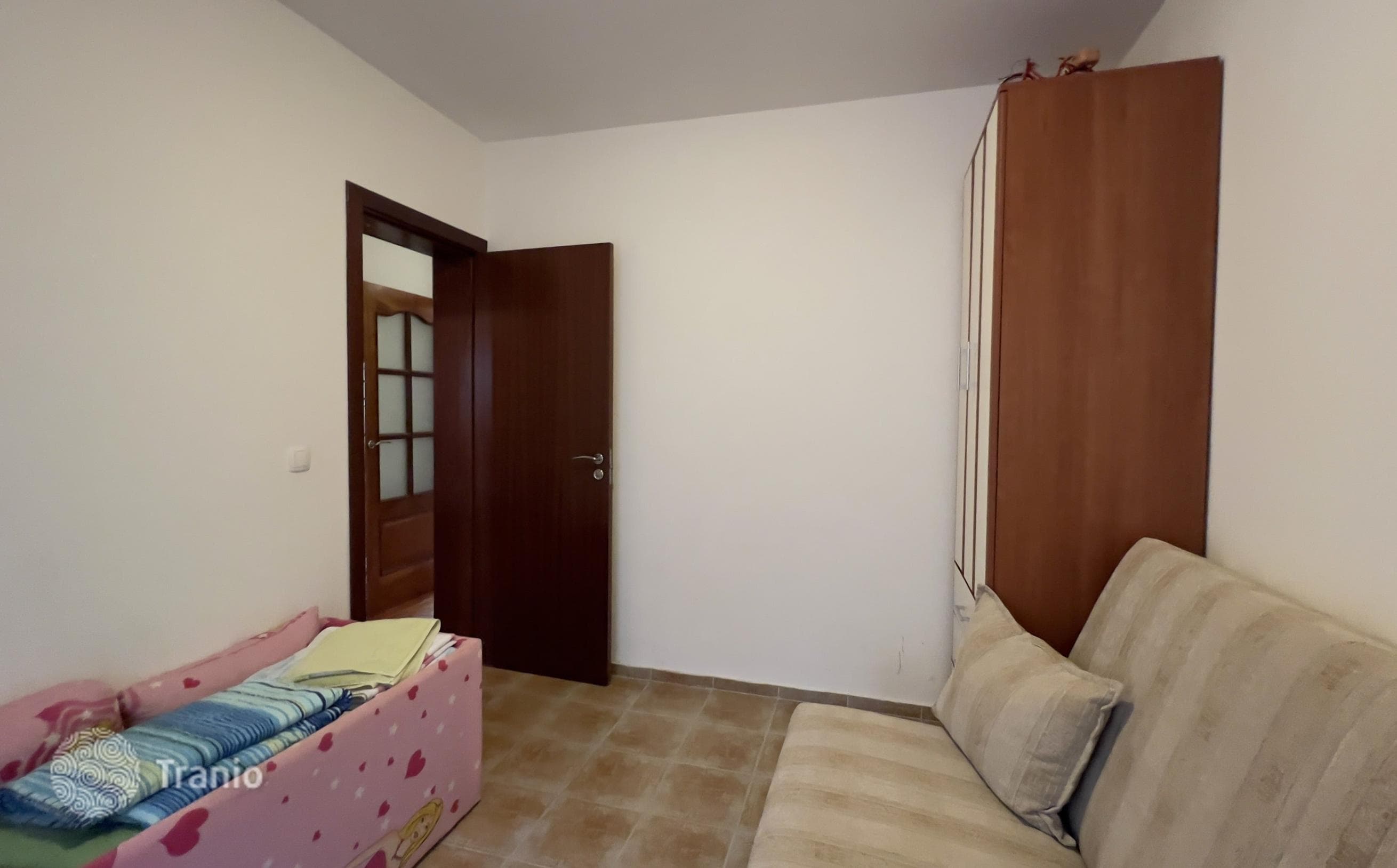 2-Bedroom Furnished Apartment with Terrace and Courtyard in Petrovac, Montenegro, photo 4