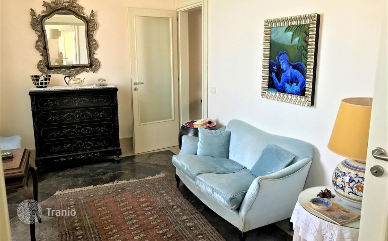 2-Bedroom Duplex Apartment with Panoramic Sea View in Syracuse, photo 4