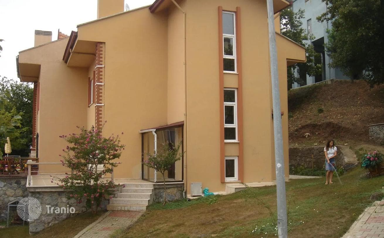 4-Bedroom Villa in Sariyer, Istanbul