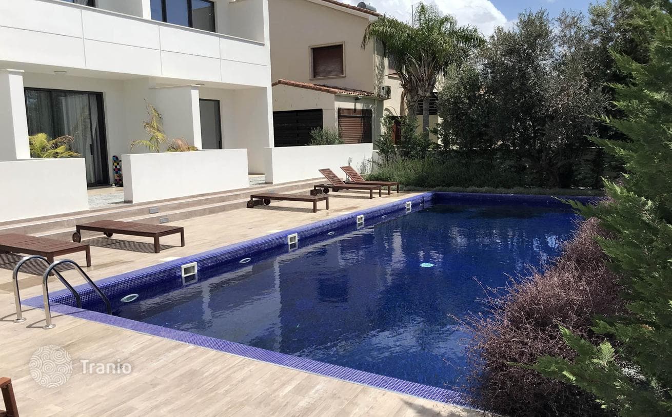 3-Bedroom Townhouse near the Sea in Limassol, photo 2