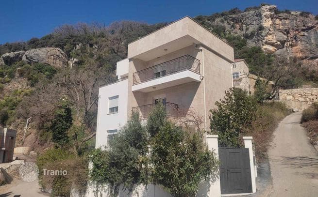 4-Bedroom Villa with Sea View in Perast Do, Budva, photo 5