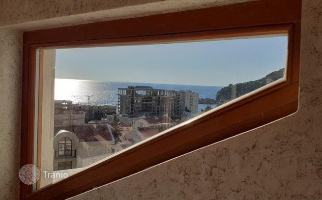 2-Bedroom Penthouse with Sea View and Terraces in Petrovac, photo 4