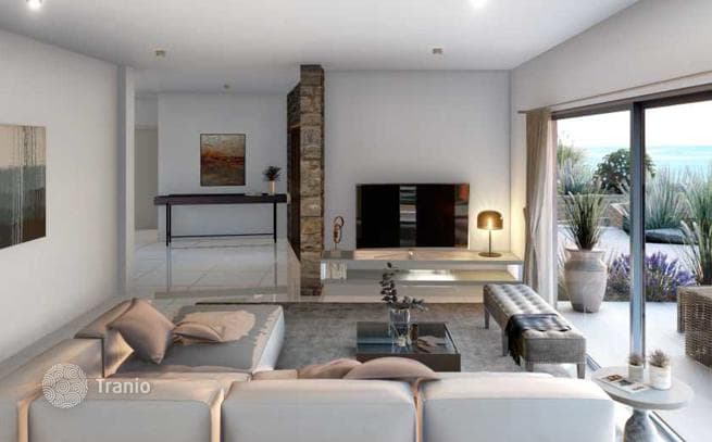 Residential Development with Shared Pool and Restaurant near Golf Club in Kamares, Paphos, photo 2