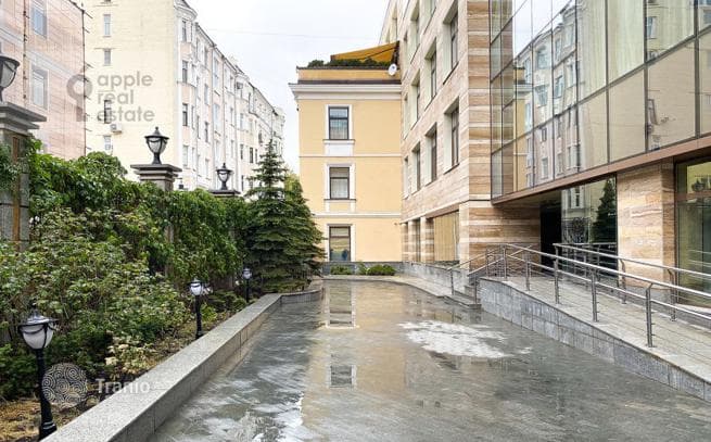 3-Bedroom Apartment in Khamovniki, Moscow, photo 2
