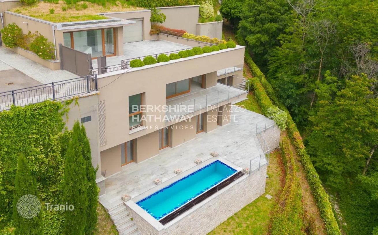 3-Bedroom Villa in Cernobbio, photo 3