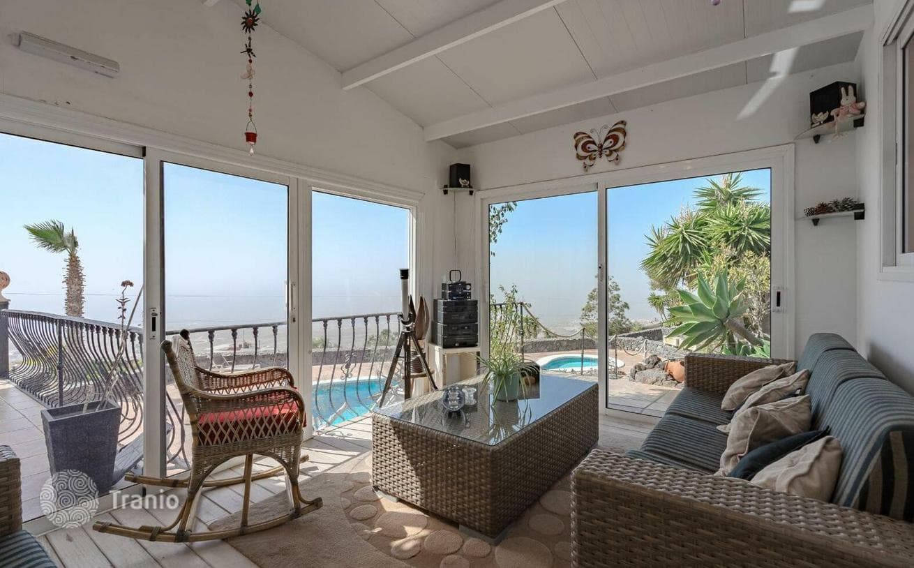 Luxury Villa with Guest House, Pool and Sea View in Adeje, Tenerife, photo 3