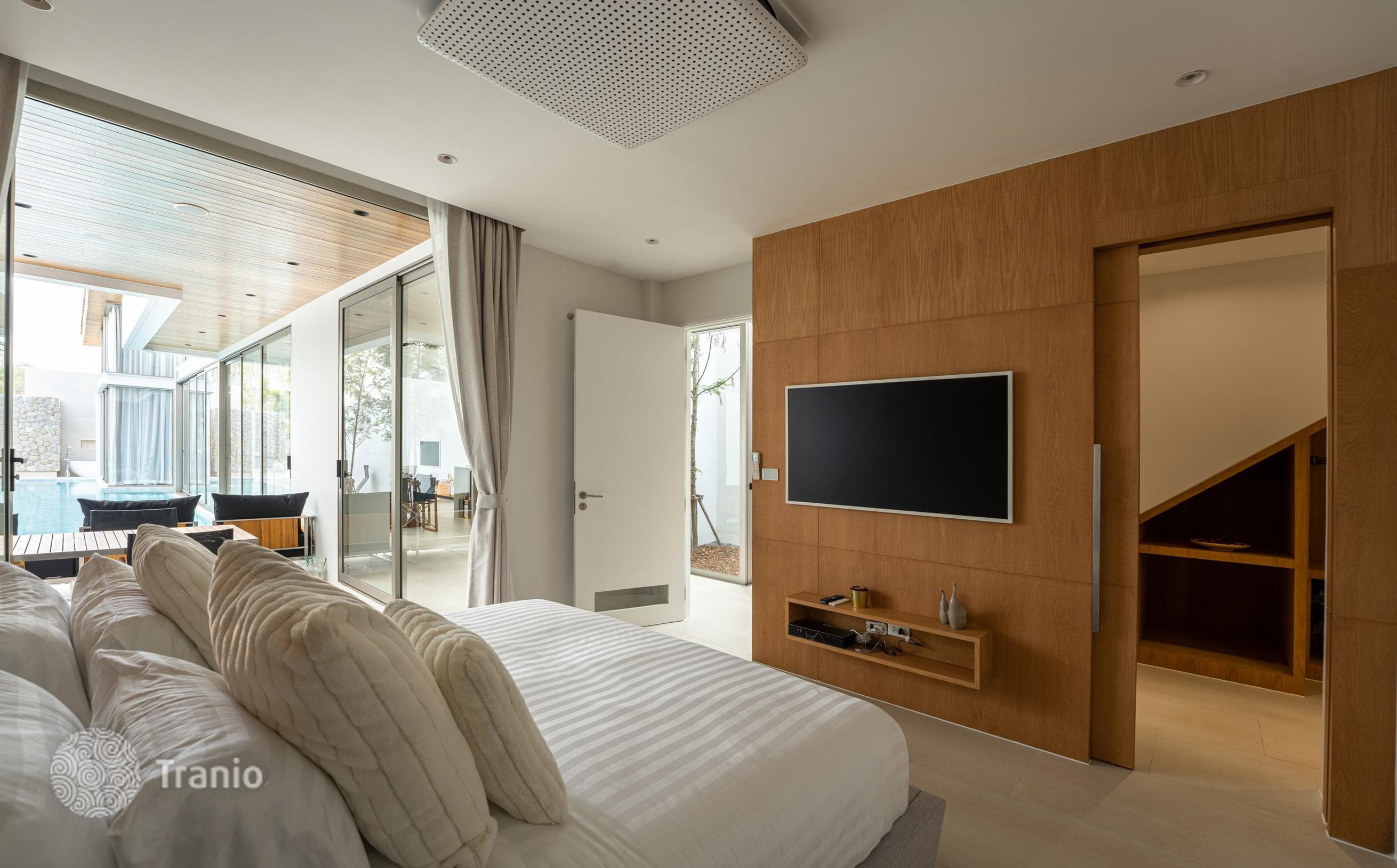 2-Bedroom Villa with Private Pool, Terrace and Garden in Pasak, Phuket, photo 3