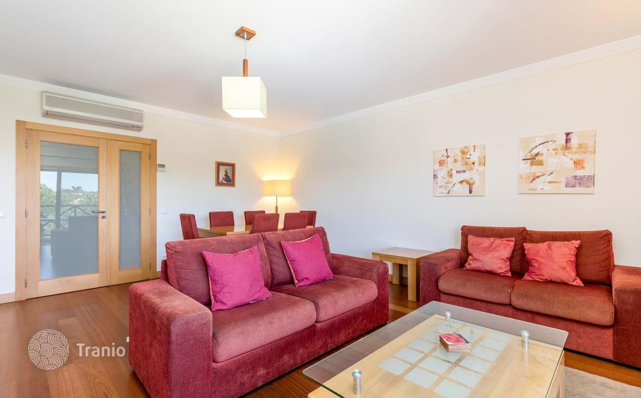 2-Bedroom Apartment with Parking in Albufeira, Faro, photo 2