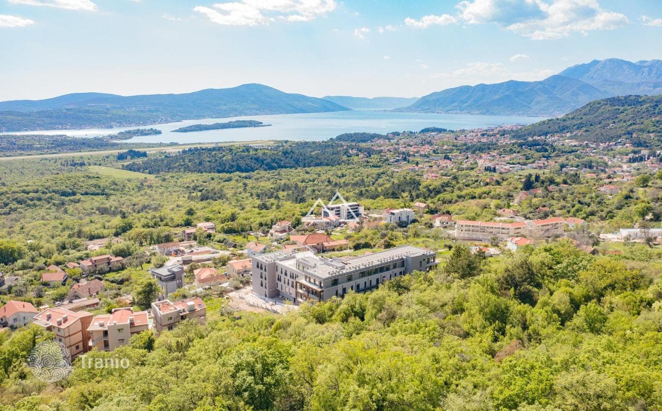 4-Bedroom Penthouse with Sea View in Tivat, photo 5
