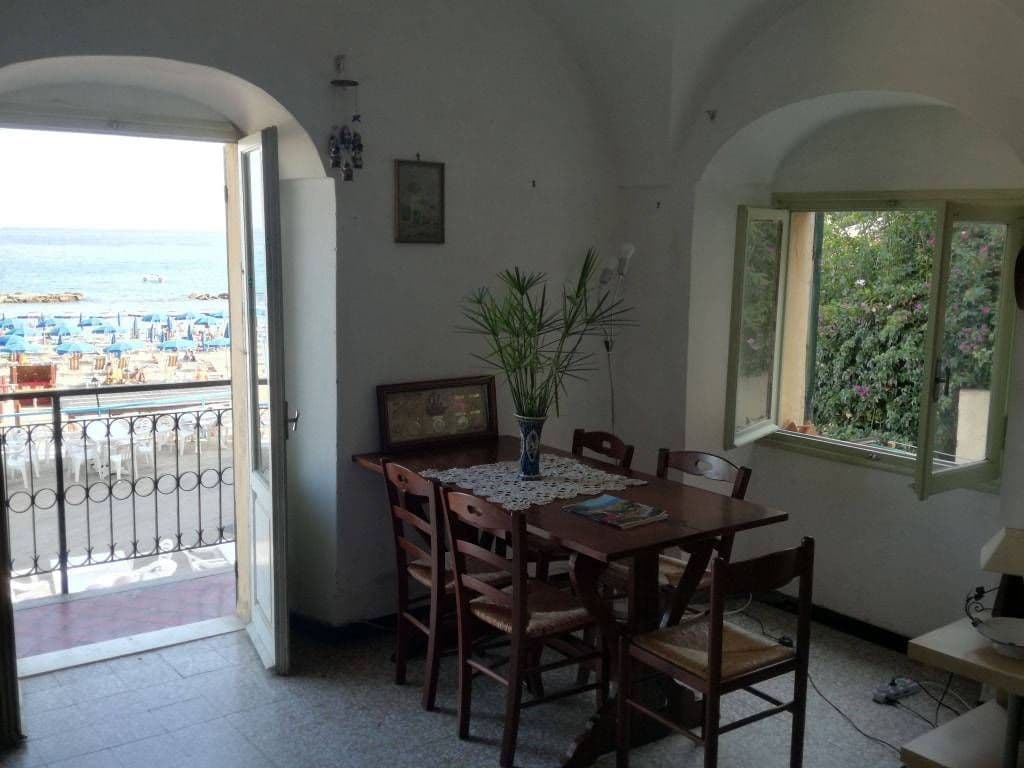 3-Bedroom Apartment in Arma di Taggia, Italy, photo 2