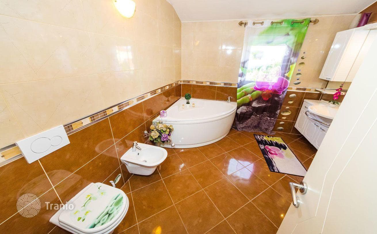 House with Apartments Near Zadar, Croatia, photo 2
