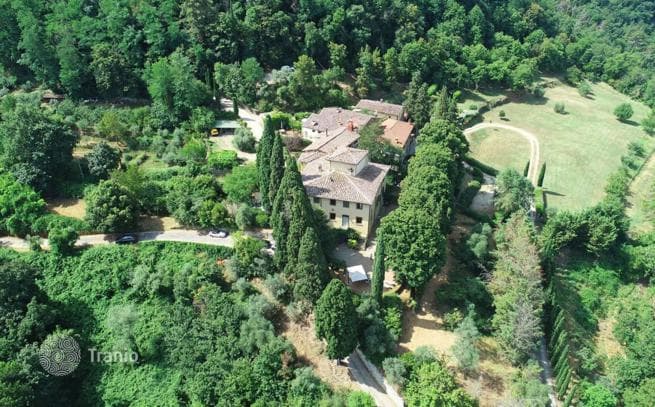 5-Bedroom Villa with 840 m² in Greve in Chianti, photo 2